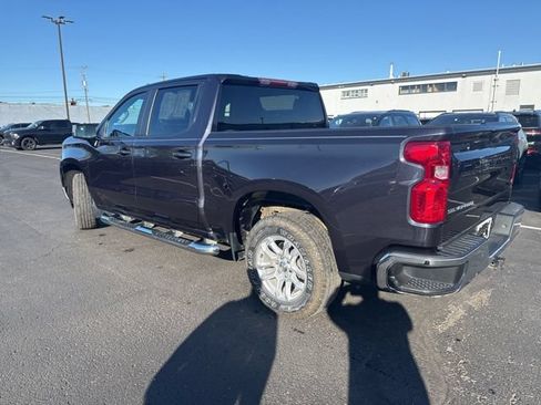 Used 2022 Chevrolet Silverado 1500 LT w/ Z71 Off-Road Package AWD/4WD image 5