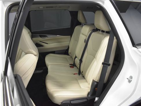 Used 2025 INFINITI QX60 Luxe image 31