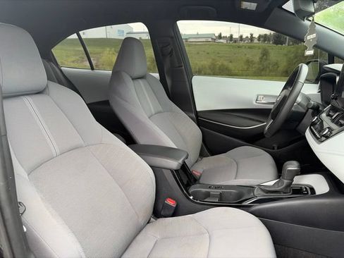 Used 2024 Toyota Corolla SE FWD image 6