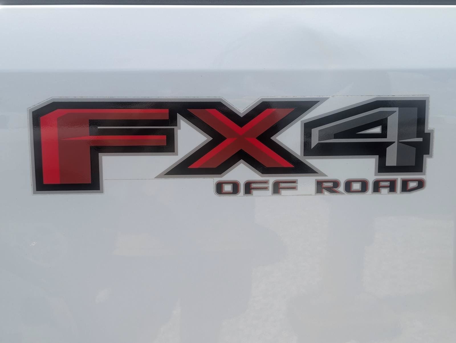 Used 2020 Ford F250 Lariat w/ Chrome Package AWD/4WD image 8