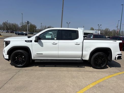 Used 2024 GMC Sierra 1500 Elevation w/ Elevation Premium Package image 9