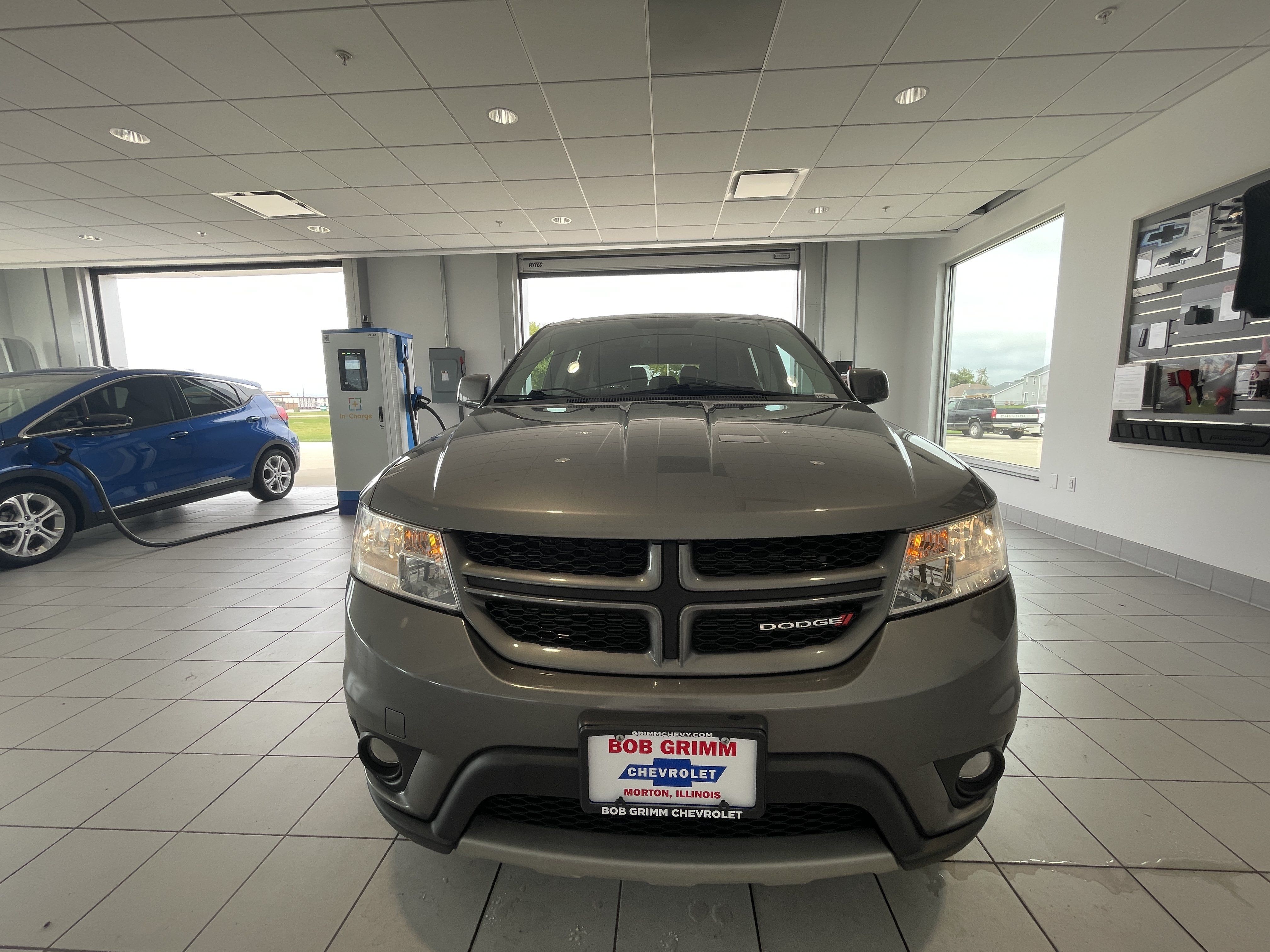 Used 2012 Dodge Journey R/T w/ Navigation & Sound Group I FWD image 5
