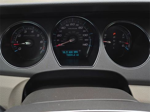 Used 2012 Ford Taurus SE image 21