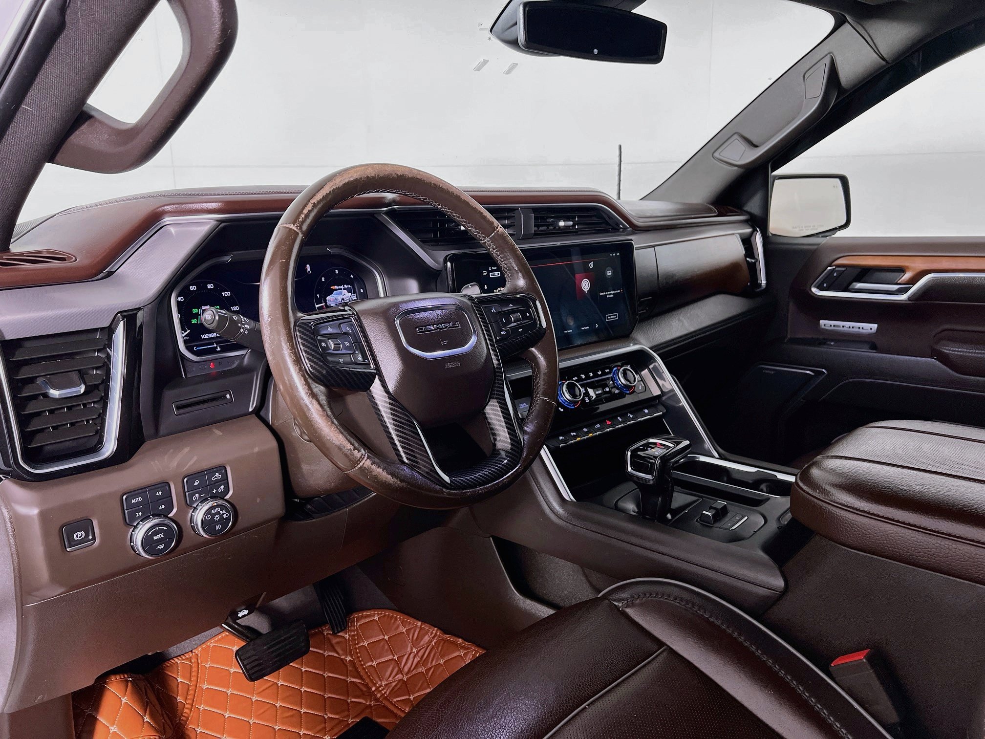 Used 2023 GMC Sierra 1500 Denali AWD/4WD image 9