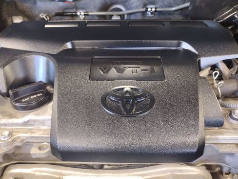 Used 2013 Toyota RAV4 Limited AWD/4WD image 8