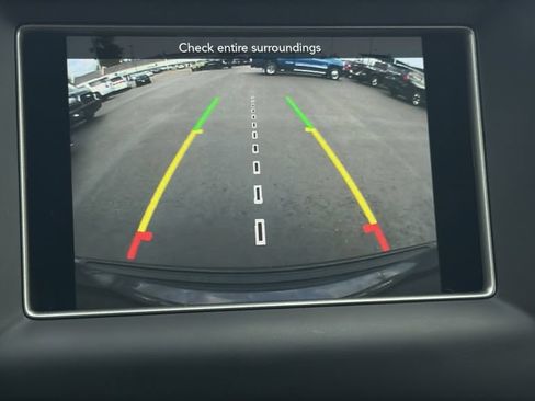 Used 2018 Jeep Grand Cherokee Laredo AWD/4WD image 27