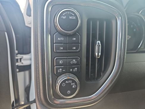 Used 2021 Chevrolet Silverado 1500 RST AWD/4WD image 13
