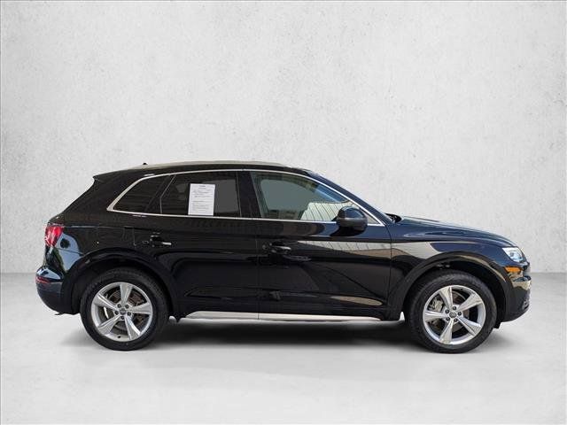 Used 2020 Audi Q5 2.0T Premium w/ Convenience Package AWD/4WD image 4