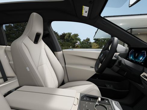 New 2025 BMW iX xDrive50 image 9