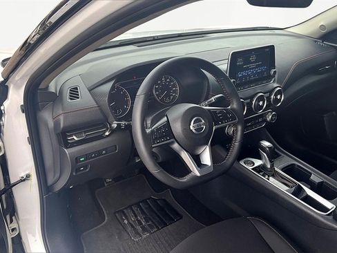 Used 2023 Nissan Sentra SR w/ Midnight Edition Package image 14