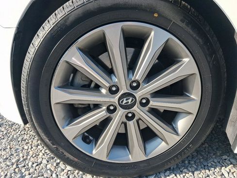 Used 2016 Hyundai Sonata Limited w/ Option Group 05 FWD image 24