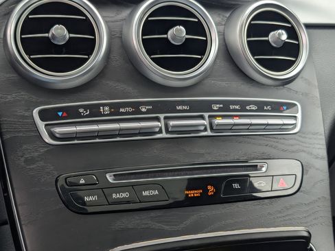 Used 2018 Mercedes-Benz GLC 300 4MATIC image 26