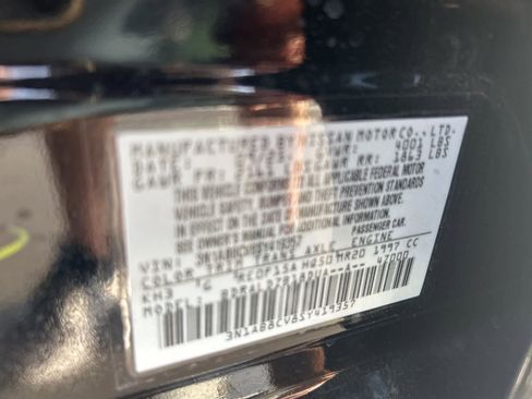 Used 2025 Nissan Sentra SV image 36