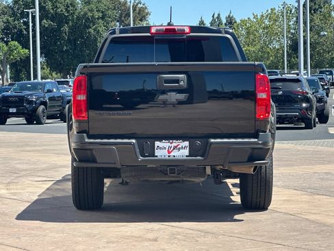 Used 2016 Chevrolet Colorado Z71 w/ Z71 Midnight Edition AWD/4WD image 5