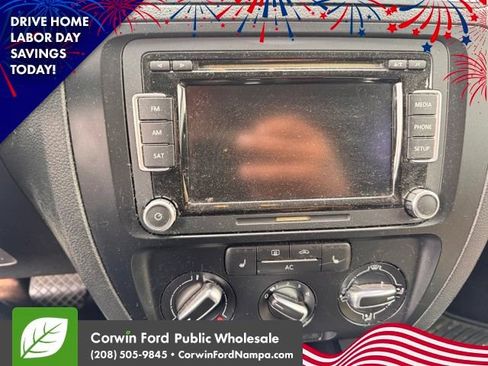 Used 2012 Volkswagen Jetta SE FWD image 14