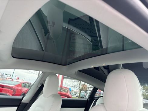 Used 2019 Tesla Model 3 Long Range image 26