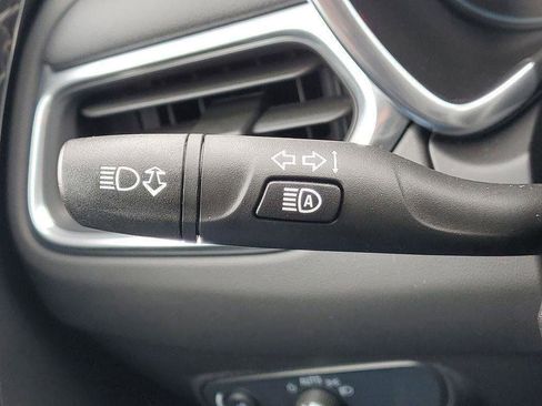 Used 2024 Chevrolet Equinox LT image 10