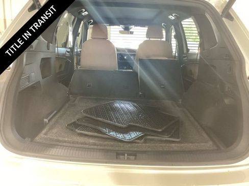 Used 2024 Volkswagen Tiguan SE R-Line AWD/4WD image 16