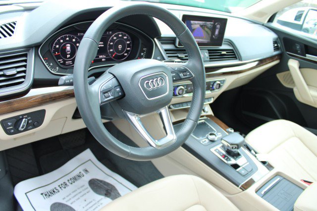 Used 2019 Audi Q5 2.0T Premium Plus w/ Premium Plus Package AWD/4WD image 10