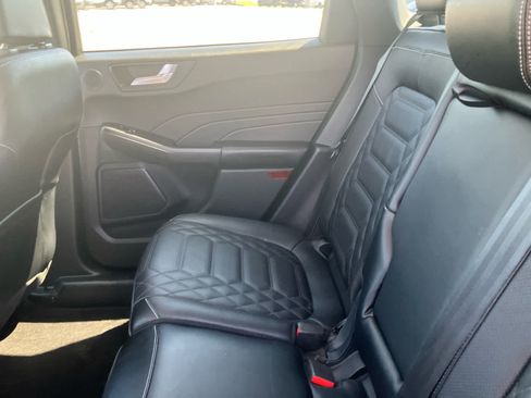 Used 2024 Ford Escape Platinum w/ Premium Technology Package AWD/4WD image 35