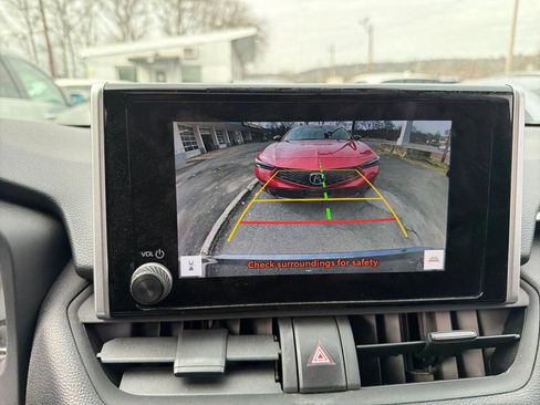 Used 2023 Toyota RAV4 SE w/ Weather & Moonroof Package image 30