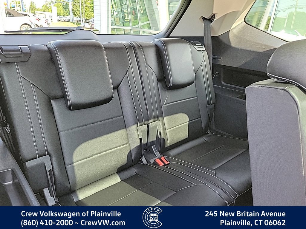 Certified 2023 Volkswagen Atlas SE w/ Panoramic Sunroof Package AWD/4WD image 48