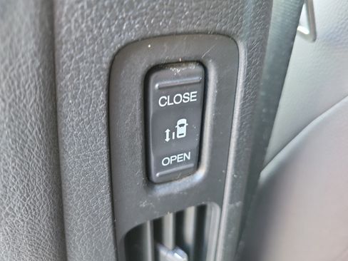 Used 2022 Honda Odyssey EX-L image 25