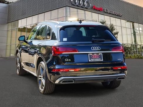 Used 2023 Audi Q5 e Premium w/ Convenience Package AWD/4WD image 6