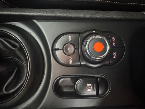 Used 2018 MINI Cooper Clubman S image 30