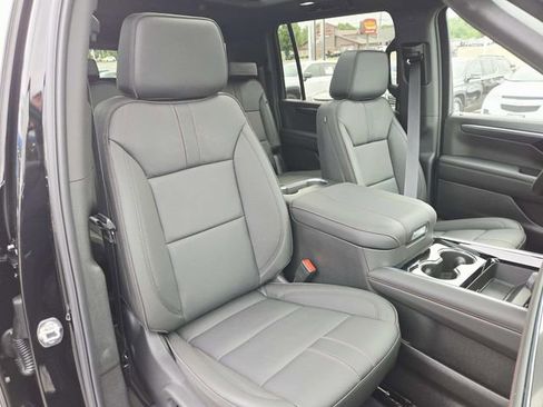 New 2026 Chevrolet Suburban RST w/ Comfort Package AWD/4WD image 17