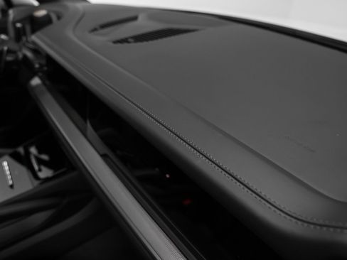 New 2026 Porsche Cayenne image 22