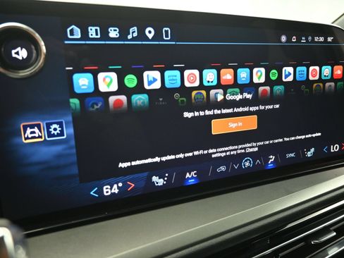 Certified 2026 Chevrolet Traverse LT w/ Enhanced Driving Package FWD image 22