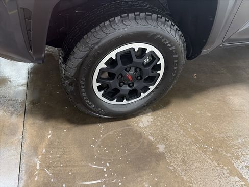 New 2025 Toyota Tacoma TRD Off-Road image 9