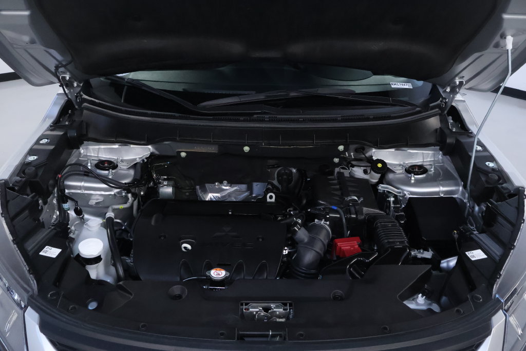 Used 2025 Mitsubishi Outlander Sport AWD image 29