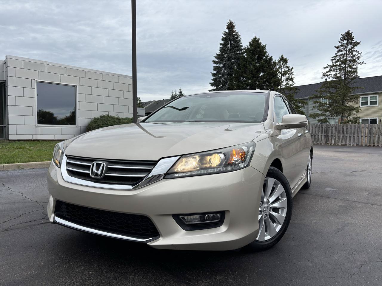 Used 2013 Honda Accord EX-L image 1