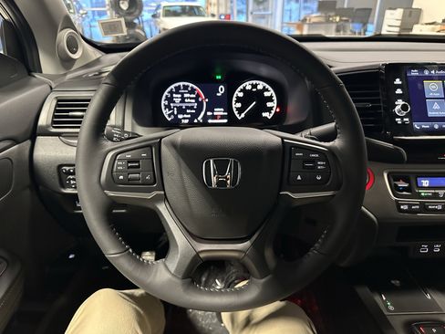 New 2026 Honda Ridgeline Sport image 10