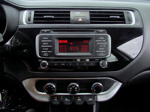 Used 2016 Kia Rio LX FWD image 26