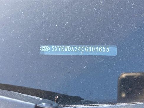 Used 2012 Kia Sorento SX w/ SX Premium Pkg image 3
