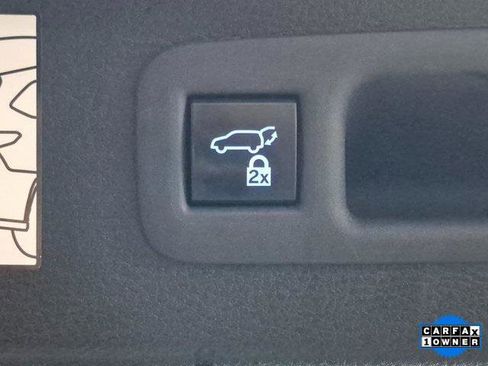 Certified 2024 Toyota Sienna XLE image 25