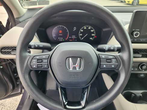 Used 2024 Honda HR-V LX image 9