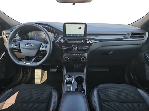 Used 2025 Ford Escape ST-Line Select AWD/4WD image 9