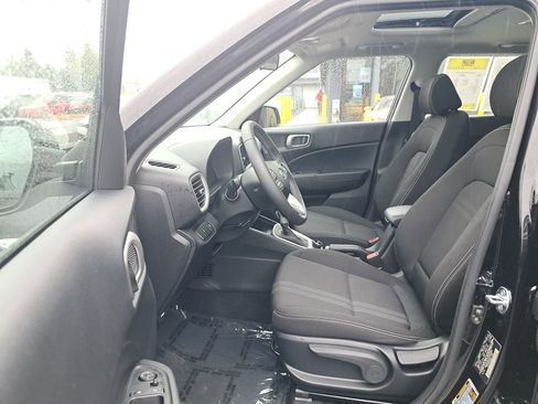 Used 2026 Hyundai Venue SEL FWD image 11