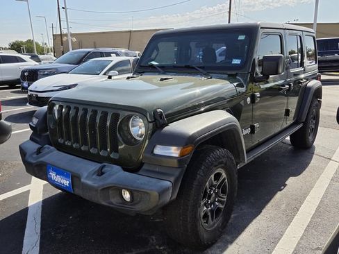 Used 2021 Jeep Wrangler Unlimited Sport AWD/4WD image 3