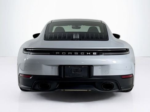 Used 2025 Porsche 911 Carrera RWD image 4