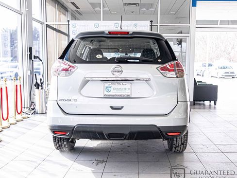 Used 2016 Nissan Rogue S image 13