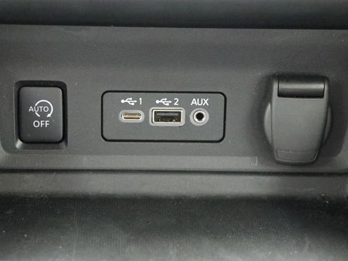 Used 2024 Nissan Sentra SR w/ Lighting Package image 24