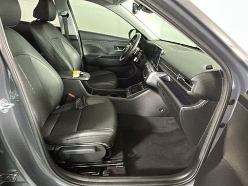 Used 2024 Hyundai Kona Limited FWD image 31