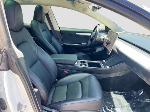 Used 2023 Tesla Model 3 Standard Range RWD image 29