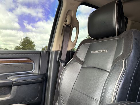 Used 2022 RAM 3500 Laramie AWD/4WD image 44