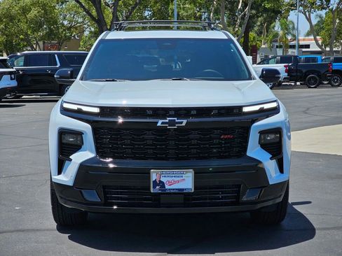 New 2026 Chevrolet Traverse RS FWD image 2
